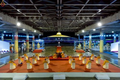 ภาพ No.241151:วันพุธที่ 27 สิงหาคม พ.ศ. 2568 พิธีฉลองชัยสวดมนต์ บทธัมมจักกัปปวัตตนสูตร ครบ 7,650,575,757 จบ ในวันธรรมชัย วัดพระธรรมกาย