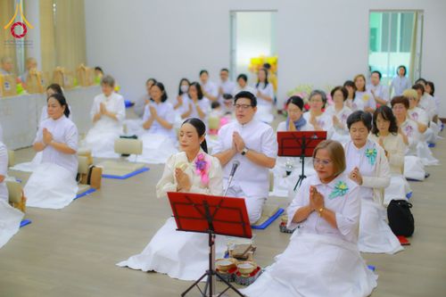 ภาพ No.197525:พิธีถวายสังฆทานคณะสงฆ์ 2 นิกายเชื่อมสัมพันธ์ไทย-เกาหลี วันอาทิตย์ที่ 5 มกราคม พ.ศ. 2568 ณ อาคารชมรมภาวนารักษ์ วัดพระธรรมกาย อำเภอคลองหลวง จังหวัดปทุมธานี