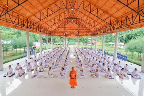 ภาพ No.153857:โครงการอบรมอุบาสก อุบาสิกาแก้ว รุ่นที่ 1 ผู้แทนทอดกฐินสามัคคี 30,000 วัดทั่วไทย ระหว่างวันที่ 6-8 กันยายน พ.ศ. 2567 ณ ศูนย์ปฏิบัติธรรมหนองบัวลำภู