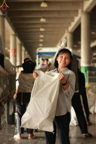 ภาพ No.59608:V.39 ทุ่มสุดใจ ธรรมชัย 80 ปี การเตรียมงาน การปฏิบัติงาน ของเจ้าหน้าที่หน่วยงานต่างๆ เพื่อพิธีฉลองอายุวัฒนมงคล 80 ปี หลวงพ่อธัมมชโย และรับถวายมหาสังฆทาน 10,000 กว่าวัดทั่วประเทศ ในวันคุ้มครองโลก จันทร์ที่ 22 เมษายน พ.ศ. 2567