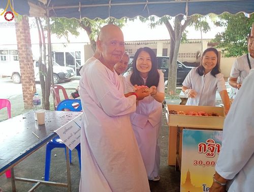 ภาพ No.173451:พิธีทอดกฐิน ณ วัดหนองสะแกกวน ต.ส้มป่อย อ.โนนดินแดง จ.บุรีรัมย์ ในโครงการกฐินสามัคคีทั่วไทย 30,000 วัด บูชาธรรม 80 ปี หลวงพ่อธัมมชโย โดยคณะศิษยานุศิษย์วัดพระธรรมกาย วันที่ 31 ตุลาคม พ.ศ. 2567