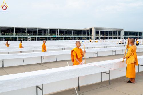 ภาพ No.218350:วันที่ 14-15 เมษายน พ.ศ. 2568 การเตรียมงานเครื่องเสียง , การเตรียมงานติดผ้ารับประเคน , การเตรียมงานเครื่องนอนพระสังฆาธิการ , การเตรียมงานจุดนั่งสาธุชน , การเตรียมงานถุงน้ำถ่วงน้ำหนักโต๊ะ , การเตรียมงานภาชนะฉันภัตตาหาร เพื่องานวันคุ้มครองโลก 22 เมษายน พ.ศ