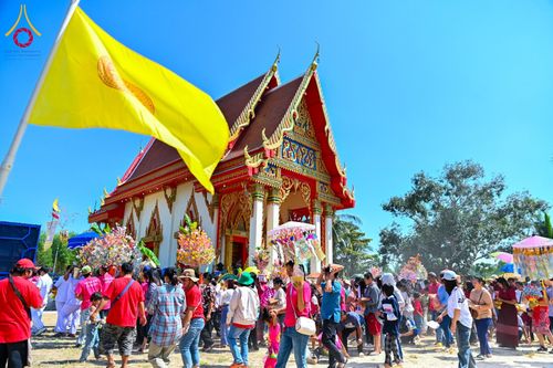 ภาพ No.182926:พิธีทอดกฐิน ณ วัดวังวุ้ง อ.ท่าตะเกียบ จ.ฉะเชิงเทรา ในโครงการทอดกฐินสามัคคีทั่วไทย 30,000 วัด บูชาธรรม 80 ปี หลวงพ่อธัมมชโย โดยคณะศิษยานุศิษย์วัดพระธรรมกาย วันที่ 10 พฤศจิกายน พ.ศ. 2567