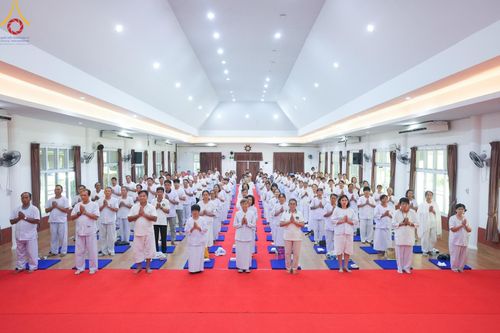 ภาพ No.153787:โครงการอบรมอุบาสก อุบาสิกาแก้ว รุ่นที่ 1 ผู้แทนทอดกฐินสามัคคี 30,000 วัดทั่วไทย ระหว่างวันที่ 6-8 กันยายน พ.ศ. 2567 ณ ศูนย์ปฏิบัติธรรมลำปาง