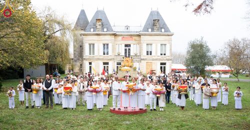 ภาพ No.96441:พิธีทอดกฐินวัดพระธรรมกายบอร์โด ประเทศฝรั่งเศส วันอาทิตย์ที่ 19 พฤศจิกายน พ.ศ. 2566 ณ วัดพระธรรมกายบอร์โด ประเทศฝรั่งเศส