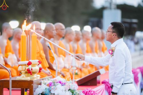 ภาพ No.91625:พิธีทอดผ้าป่า สร้างลานเอนกประสงค์พญานาค 4 ตระกูล จุดประทีปโคมลาน ถวายเป็นพุทธบูชา  สร้างความสว่างไสวให้กับแผ่นดินด้วยแสงธรรม วันอาทิตย์ที่ 29 ตุลาคม พ.ศ. 2566 ณ พุทธอุทยานนานาชาติ จังหวัดหนองคาย