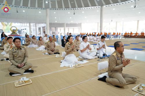 ภาพ No.201895:ผู้ว่าปทุมฯ มอบแนวทางการขับเคลื่อนพัฒนาจังหวัดฯ แก่หัวหน้าส่วนราชการ ผู้บริหารท้องถิ่น กำนัน ผู้ใหญ่บ้าน อ.คลองหลวง วันอังคารที่ 21 มกราคม พ.ศ. 2568