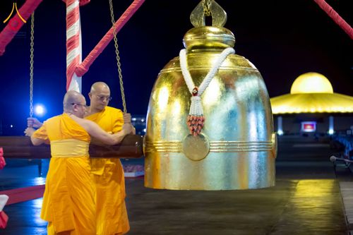 ภาพ No.217372:วันเสาร์ที่ 12 เมษายน พ.ศ. 2568 พิธีฉลองชัยชิตังเม สวดธัมมจักกัปวัตนสูตร ครบ 7,277,818,181 จบ ณ วัดพระธรรมกาย จังหวัดปทุมธานี