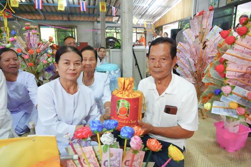 ภาพ No.170138:พิธีทอดกฐิน ณ วัดถ้ำสะแกทอง อ.หนองวัวซอ จ.อุดรธานี ในโครงการกฐินสามัคคีทั่วไทย 30,000 วัด บูชาธรรม 80 ปี หลวงพ่อธัมมชโย โดยคณะศิษยานุศิษย์วัดพระธรรมกาย วันที่ 27 ตุลาคม พ.ศ. 2567