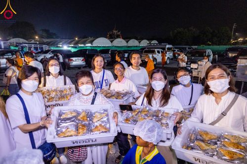 ภาพ No.116250:พิธีถวายภัตตาหารเป็นสังฆทาน แด่คณะพระธรรมยาตรา ปีที่ 12 วันที่ 21 มกราคม พ.ศ. 2567 ณ วัดโบสถ์(บน) บางคูเวียง จ.นนทบุรี