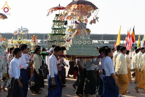 ภาพ No.178164:พิธีทอดผ้าป่าไทย-เมียนมา ครั้งที่ 7 วันอาทิตย์ที่ 1 ธันวาคม พ.ศ.2567 ณ สภาธรรมกายสากล  พระมหาธรรมกายเจดีย์ วัดพระธรรมกาย จ.ปทุมธานี