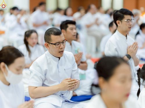 ภาพ No.228186:วันอาทิตย์ที่ 1 มิถุนายน พ.ศ.2568 พิธีถวายมหาสังฆทานพระ 100 รูป สโมสรซุปเปอร์คิดส์ ปีที่ 6 ณ ห้อง SPD 8 สภาธรรมกายสากล วัดพระธรรมกาย