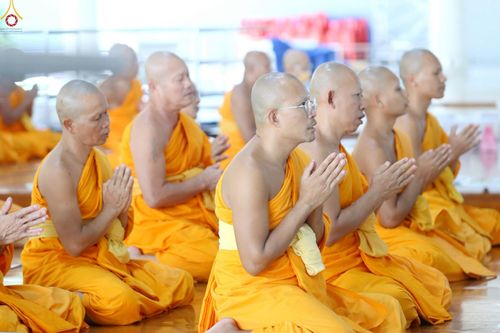 ภาพ No.237923:วันเสาร์ที่ 9 สิงหาคม พ.ศ. 2568 (วันพระ ขึ้น 15 ค่ำ เดือน 9) พิธีบุพเปตพลี ครั้งที่ 168 ร่วมอุทิศบุญแด่หมู่ญาติที่ล่วงลับไปแล้ว และสืบทอดอายุพระพุทธศาสนา ณ หอฉันคุณยายอาจารย์ฯ วัดพระธรรมกาย