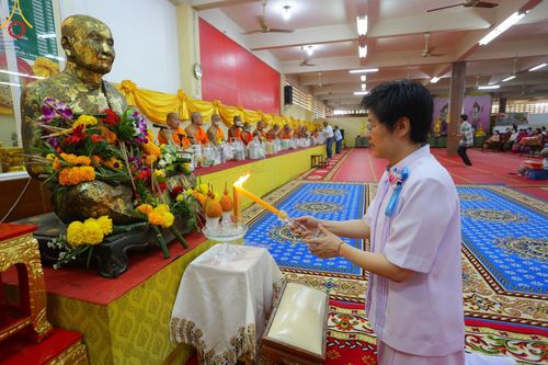 ภาพ No.166345:พิธีทอดกฐิน ณ วัดคูหาสุวรรณ จ.สุโขทัย ในโครงการกฐินสามัคคีทั่วไทย 30,000 วัด บูชาธรรม 80 ปี หลวงพ่อธัมมชโย โดยคณะศิษยานุศิษย์วัดพระธรรมกาย วันที่ 27 ตุลาคม พ.ศ. 2567