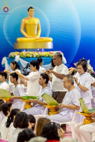 ภาพ No.230687:วันที่ 29 มิถุนายน พ.ศ.2568 พิธีตัดปอยผมและปลงผมนาคธรรมทายาท โครงการบรรพชาอุปสมบทหมู่ รุ่นเข้าพรรษา ณ วิหารคด วัดพระธรรมกาย