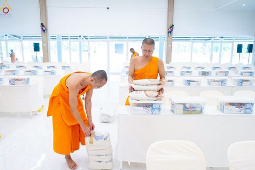 ภาพ No.245138:วันเสาร์ที่ 13 กันยายน พ.ศ. 2568 พิธีถวายสังฆทานแด่คณะสงฆ์ 323 วัด ปีที่ 21 ครั้งที่ 181 พิธีมอบกองทุนหนุนแรงใจช่วยครูใต้ ปีที่ 18 ครั้งทึ่ 144 และพิธีทำบุญอุทิศส่วนกุศลให้ผู้วายชนม์ ณ ศูนย์ปฏิบัติธรรมภาคใต้ จ.สงขลา