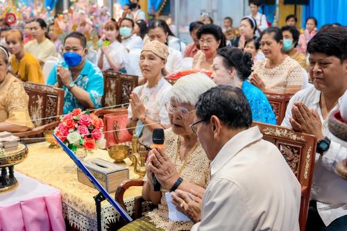 ภาพ No.166861:พิธีทอดกฐิน ณ วัดบัวผัน แขวงท่าข้าม เขตบางขุนเทียน กรุงเทพมหานคร ในโครงการกฐินสามัคคีทั่วไทย 30,000 วัด บูชาธรรม 80 ปี หลวงพ่อธัมมชโย โดยคณะศิษยานุศิษย์วัดพระธรรมกาย วันที่ 20 ตุลาคม พ.ศ. 2567