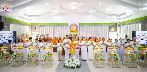 พิธีทอดกฐิน ศูนย์ปฎิบัติธรรมดอยหล่อ จ.เชียงใหม่ ในโครงการกฐินสามัคคีทั่วไทย 30,000 วัด บูชาธรรม 80 ปี หลวงพ่อธัมมชโย โดยคณะศิษยานุศิษย์วัดพระธรรมกาย วันที่ 20 ตุลาคม พ.ศ. 2567