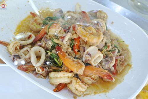 ภาพ No.229455:วันเสาร์ที่ 21 มิถุนายน พ.ศ. 2568 พิธีถวายภัตตาหารเมนูสวรรค์ เพื่อการบรรลุธรรม ณ หอฉันคุณยายอาจารย์ฯ วัดพระธรรมกาย