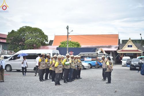 ภาพ No.129972:V.34 เพื่อธรรมเพื่อบางกล่ำ การรับบุญของเจ้าหน้าที่หน่วยงานต่างๆ  เพื่องานธรรมยาตราอัญเชิญพระบรมสารีริกธาตุ ประดิษฐาน ณ มหารัตนเจดีย์สิริปทุมสวรรค์ (เจดีย์อริยพุทธะ 5 พระองค์) ณ ศูนย์ปฏิบัติธรรมภาคใต้ อ.บางกล่ำ จ.สงขลา ระหว่างวันที่ 9-10 มีนาคม พ.ศ. 2567