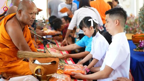 ภาพ No.183336:พิธีทอดกฐิน ณ วัดสำนักสงฆ์ห้วยเสือ จ.ราชบุรี ในโครงการทอดกฐินสามัคคีทั่วไทย 30,000 วัด บูชาธรรม 80 ปี หลวงพ่อธัมมชโย โดยคณะศิษยานุศิษย์วัดพระธรรมกาย วันที่ 20 ตุลาคม พ.ศ. 2567