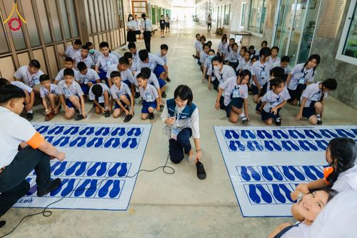 ภาพ No.183093:วันรวมพลังเด็กดี V-Star ผู้นำฟื้นฟูศีลธรรมโลก ณ ธุดงคสถานชลบุรี อ.ศรีราชา จ.ชลบุรี  ในวันเสาร์ที่ 16 พฤศจิกายน 2567