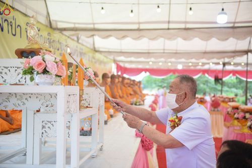 ภาพ No.84344:พิธีทอดผ้าป่า พิธีอัญเชิญปฐมรัตนปฐวี และพิธีตอกเสาเข็มต้นสุดท้าย เพื่อสถาปนาอาคาร 80 ปี หลวงพ่อธัมมชโย ณ ศูนย์ปฏิบัติธรรมวิหารแดง ตำบลเจริญธรรม อำเภอวิหารแดง จ.สระบุรี  วันที่ 23 กรกฎาคม พ.ศ. 2566