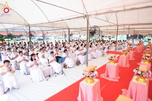 ภาพ No.131480:พิธีทอดผ้าป่ายกค้ำฟ้ามหามงคล อาคาร 80 ปี หลวงพ่อธัมมชโย ณ ศูนย์ปฏิบัติธรรมวิหารแดง ต.เจริญธรรม อ.วิหารแดง จ.สระบุรี วันที่ 17 มีนาคม พ.ศ. 2567