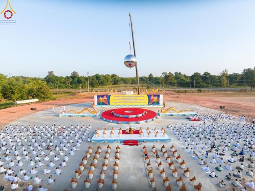 ภาพ No.174488:พิธีประดิษฐานดวงแก้วบรมเศรษฐี นาคีพ่นสมบัติใหญ่ ลานเอนกประสงค์พญานาค 4 ตระกูล วันที่ 15 พฤศจิกายน พ.ศ. 2567 ณ พุทธอุทยานนานาชาติ จ.หนองคาย