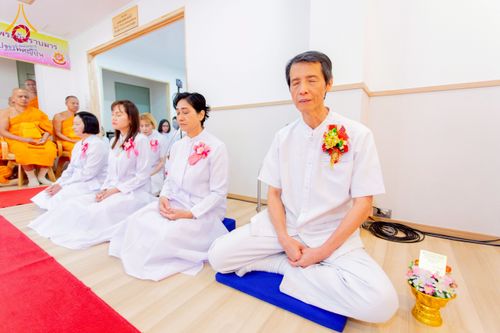 ภาพ No.221257:วันศุกร์ที่ 25 เมษายน พ.ศ. 2568 พิธีอัญเชิญรูปเหมือนพระมงคลเทพมุนี (สด จนฺทสโร) พระผู้ปราบมาร พิธีทอดผ้าป่าสามัคคี 25 ปี พิธีถวายสังฆทาน 15 วัด แด่เจ้าอาวาสภาคพื้นเอเชีย และแอฟริกา ในวาระครบ 25 ปี วัดพระธรรมกายโอซาก้า ประเทศญี่ปุ่น