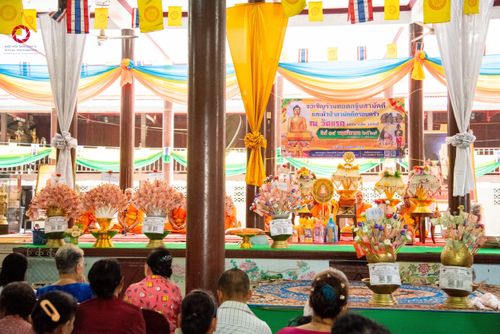 ภาพ No.175203:พิธีทอดกฐิน วัดแรก จ.เพชรบุรี ในโครงการกฐินสามัคคีทั่วไทย 30,000 วัด บูชาธรรม 80 ปี หลวงพ่อธัมมชโย โดยคณะศิษยานุศิษย์วัดพระธรรมกาย วันที่ 14 พฤศจิกายน พ.ศ. 2567