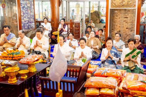 ภาพ No.271713:วันอาทิตย์ที่ 26 ตุลาคม พ.ศ. 2568 กฐินสมทบวัดต่างประเทศ โดยคณะศิษยานุศิษย์ บูชาธรรม 81 ปี  หลวงพ่อธัมมชโย ณ วัดสีอัมพอน นครเวียงจันทน์ สปป.ลาว