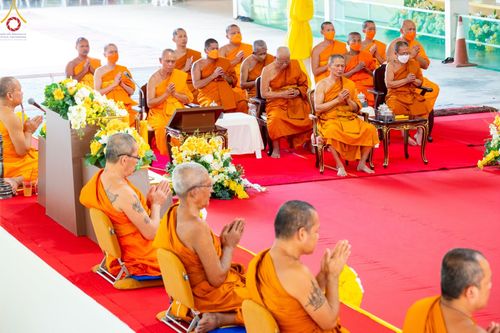 ภาพ No.86635:พิธีเจริญพระพุทธมนต์ถวายพระพรชัยมงคลแด่ สมเด็จพระนางเจ้าสิริกิติ์ พระบรมราชินีนาถ พระบรมราชชนนีพันปีหลวง พระบาทสมเด็จพระวชิรเกล้าเจ้าอยู่หัว และสมเด็จพระนางเจ้าฯ พระบรมราชินี วันจันทร์ที่ ๒๘ สิงหาคม พ.ศ. ๒๕๖๖ ณ มณฑลพิธีฯ อาคารโถงช้างฯ วัดพระธรรมกาย