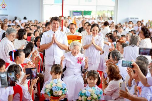 ภาพ No.272650:วันที่ 1 พฤศจิกายน พ.ศ. 2568 พิธีทอดกฐินสามัคคีทั่วไทย ณ วัดศรีวรรณวนาราม ต.คลองสาม อ.คลองหลวง จ.ปทุมธานี โดยคณะศิษยานุศิษย์ บูชาธรรม 81 ปี หลวงพ่อธัมมชโย