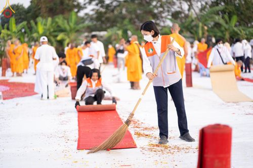 ภาพ No.112420:V.11 สามารถ การเตรียมงาน เก็บงาน การรับบุญของเจ้าหน้าที่หน่วยงานต่างๆ เพื่อโครงการธรรมยาตรา กตัญญูบูชา มหาปูชนียาจารย์ พระมงคลเทพมุนี (สด จนฺทสโร) พระผู้ปราบมาร อนุสรณ์สถาน 7 แห่ง ปีที่ 12 ระหว่างวันที่ 2 - 31 มกราคม พ.ศ.2567