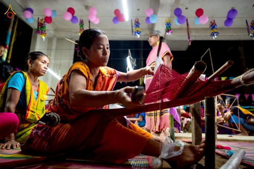 ภาพ No.257475:วันที่ 17 ตุลาคม พ.ศ. 2568 พิธีทอดกฐินสมทบวัดกัลยาณมิตรต่างประเทศ  บูชาธรรม 81 ปี หลวงพ่อธัมมชโย ณ ศูนย์ปฏิบัติธรรมไมตรีปูร์ เมืองคาร์การชารี ประเทศบังกลาเทศ 