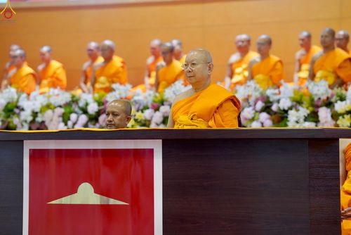 ภาพ No.323664:วันที่ 22 เมษายน พ.ศ.2569(วันคุ้มครองโลก) งานถวายมหาสังฆทาน 40,000 กว่าวัดทั่วประเทศ พิธีภาคสาย ปฏิบัติธรรม ,  พิธีมอบปัจจัยช่วยเหลือครู 4 จังหวัดชายแดนภาคใต้