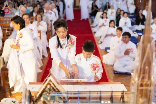 ภาพ No.173076:พิธีกฐินปุญญรังสีเศรษฐี ณ วัดพระธรรมกายนิวคาสเซิล สหราชอาณาจักร วันอาทิตย์ที่ 27 ตุลาคม พ.ศ. 2567