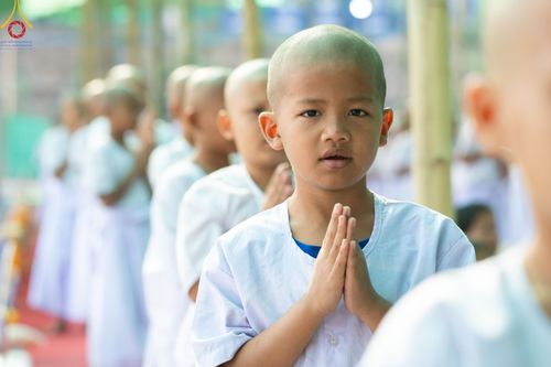 ภาพ No.62970:Photo Story  มหัศจรรย์วัดดงดินแดง Episode 2 โครงการบรรพชาอุปสมบทหมู่ ฟื้นฟูพระพุทธศาสนาทั่วไทย ณ วัดดงดินแดง อ.อมก๋อย จ.เชียงใหม่ วันที่ 3 เมษายน พ.ศ. 2567