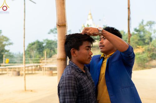 ภาพ No.127564:Photo Story ปฐมบรรพชาชาวพุทธมาร์มา Episode 2/5 วันที่ 6-7 กุมภาพันธ์ พ.ศ. 2567  โครงการบรรพชาครั้งประวัติศาสตร์ แห่งเทือกเขาจิตตะกอง  ครั้งแรกของชาวพุทธมาร์มา บังกลาเทศ บูชาธรรม 80 ปีหลวงพ่อธัมมชโย ณ วัดธัมจักร อรัญกุฏิ เมืองรัมการ์ คาร์กาชารี บังกลาเทศ