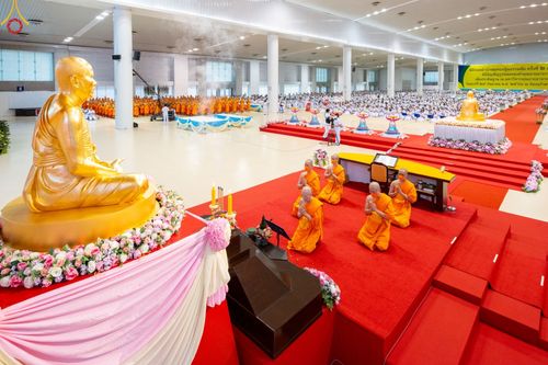 ภาพ No.88806:พิธีบูชาครูผู้ค้นพบวิชชาธรรมกาย วันศุกร์ที่ 29 กันยายน พ.ศ. 2566 วันเพ็ญขึ้น 15 ค่ำ เดือน 10 ณ วัดพระธรรมกาย