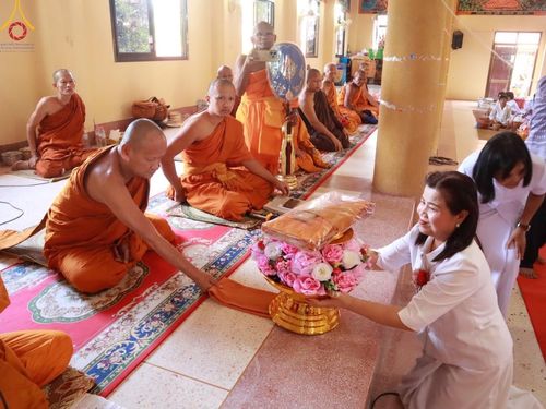 ภาพ No.168913:พิธีทอดกฐิน ณ วัดกุญชรดาราม จ.อุดรธานี ในโครงการกฐินสามัคคีทั่วไทย 30,000 วัด บูชาธรรม 80 ปี หลวงพ่อธัมมชโย โดยคณะศิษยานุศิษย์วัดพระธรรมกาย วันที่ 22 ตุลาคม พ.ศ. 2567