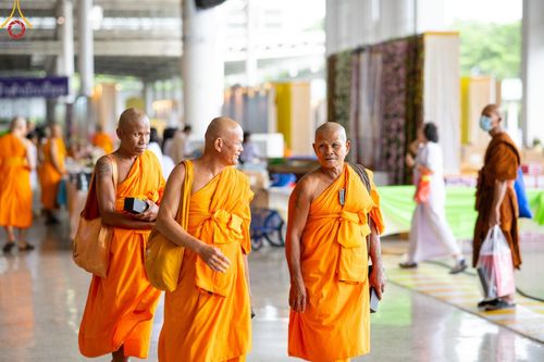 ภาพ No.146750:การต้อนรับพระสังฆาธิการ 2,000 กว่าวัดทั่วประเทศ และพิธีบูชาข้าวพระ เนื่องในวันสมาธิโลก วันอาทิตย์ที่ 4 สิงหาคม พ.ศ. 2567 ณ สภาธรรมกายสากล วัดพระธรรมกาย