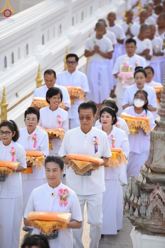 ภาพ No.135538:พิธีขอขมามอบผ้าไตร, พิธีบรรพชาสามเณร ในโครงการบรรพชาสามเณร ฟื้นฟูพระพุทธศาสนาทั่วไทย ณ วัดพระพุทธบาท ราชวรมหาวิหาร อ.พระพุทธบาท จ.สระบุรี วันที่ 6 เมษายน พ.ศ. 2567