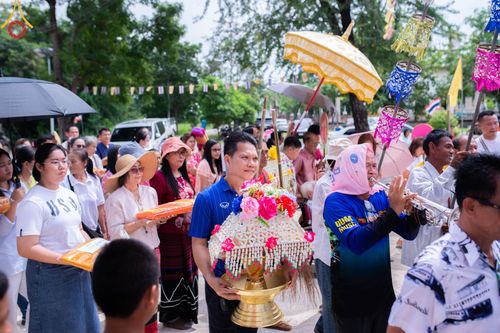 ภาพ No.172715:พิธีทอดกฐิน ณ วัดบ้านขาม อ.หนองแซง จ.สระบุรี ในโครงการกฐินสามัคคีทั่วไทย 30,000 วัด บูชาธรรม 80 ปี หลวงพ่อธัมมชโย โดยคณะศิษยานุศิษย์วัดพระธรรมกาย วันที่ 27 ตุลาคม พ.ศ. 2567