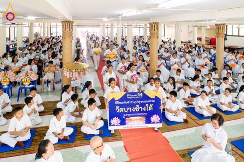 ภาพ No.300730:วันที่ 22 มกราคม พ.ศ. 2569 พิธีทอดผ้าป่าทำนุบำรุงศาสนสถาน ณ วัดบางช้างใต้ อ.สามพราน จ.นครปฐม ในโครงการธรรมยาตรา กตัญญูบูชา มหาปูชนียาจารย์ พระมงคลเทพมุนี(สด จนฺทสโร) พระผู้ปราบมาร อนุสรณ์สถาน 7 แห่ง ปีที่ 14