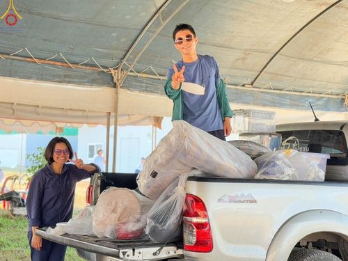 ภาพ No.130226:V.34 เพื่อธรรมเพื่อบางกล่ำ การรับบุญของเจ้าหน้าที่หน่วยงานต่างๆ  เพื่องานธรรมยาตราอัญเชิญพระบรมสารีริกธาตุ ประดิษฐาน ณ มหารัตนเจดีย์สิริปทุมสวรรค์ (เจดีย์อริยพุทธะ 5 พระองค์) ณ ศูนย์ปฏิบัติธรรมภาคใต้ อ.บางกล่ำ จ.สงขลา ระหว่างวันที่ 9-10 มีนาคม พ.ศ. 2567