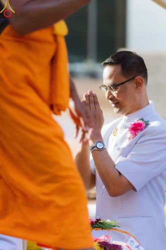 ภาพ No.120535:พิธีต้อนรับพระธรรมยาตรา ในโครงการธรรมยาตรา กตัญญูบูชา มหาปูชนียาจารย์ พระมงคลเทพมุนี(สด จนฺทสโร) พระผู้ปราบมาร อนุสรณ์สถาน 7 แห่ง ปีที่ 12 วันที่ 28 มกราคม พ.ศ. 2567 ณ วัดพระธรรมกาย จ.ปทุมธานี (ชุดที่ 2)
