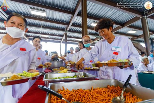 ภาพ No.152300:โครงการอบรมอุบาสก อุบาสิกาแก้ว ตัวแทนทอดกฐิน 30,000 วัด ทั่วไทย ระหว่างวันที่ 6-8 กันยายน พ.ศ. 2567 ณ ศูนย์อบรมเยาวชนกาญจนบุรี