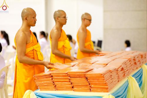 ภาพ No.154722:พิธีทอดผ้าป่าสมทบกฐินวัดพระธรรมกาย และสมทบกฐิน 30,000 วัดทั่วไทย ครั้งที่ 2 ณ สภาธรรมกายสากล วัดพระธรรมกาย วันอังคารที่ 17 กันยายน พ.ศ. 2567